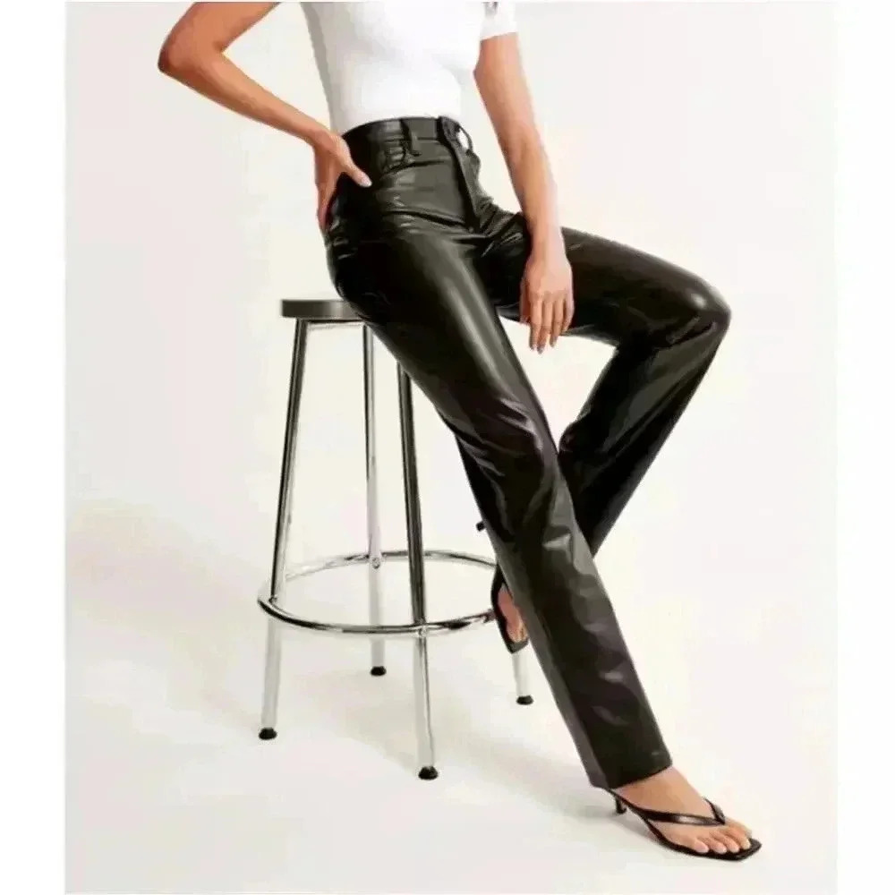 NWT Abercrombie & Fitch 90s Straight Ultra High Rise Vegan Leather Pants 28xs